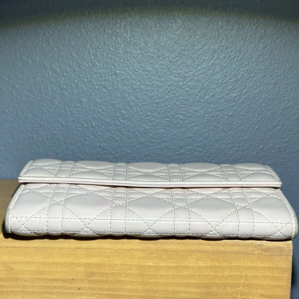 Lady Dior Lambskin Wallet on a‎ chain with Dior Charm Powder Pink - Picture 10 of 16